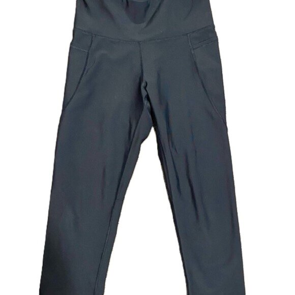 Women’s Black High-Waisted PowerSoft Crop Pocket Leggings - Picture 1 of 4